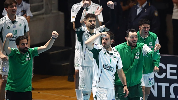 ΠΑΟΚ - Παναθηναϊκός 1-3 σετ: Δεύτερο σερί πρωτάθλημα οι «πράσινοι» και πρώτο νταμπλ μετά από 41 χρόνια (vids)
