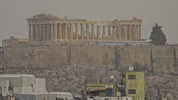 Αφρικανική σκόνη: Έκκληση ειδικών για περιορισμό μετακινήσεων - «Αποφεύγουμε την έντονη σωματική άσκηση»
