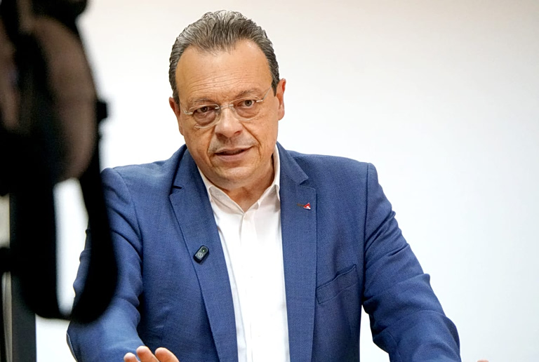 Φάμελλος