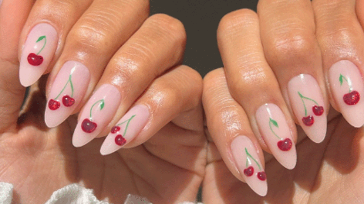 Cherry nails: Η κορυφαία τάση μανικιούρ για το καλοκαίρι 2026