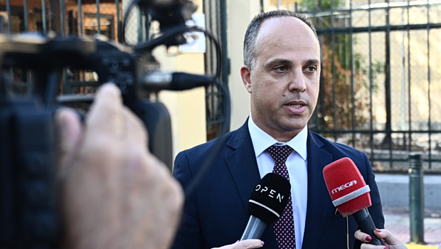 Στον αντιεισαγγελέα του Αρείου Πάγου τα νέα στοιχεία που κατέθεσε ο Χρ. Σπίρτζης - Η ανάρτηση με νόημα του Ζαχαρία Κεσσέ