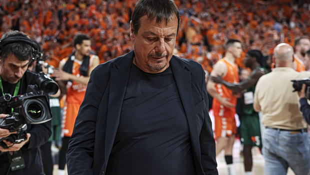 Βαλένθια - Παναθηναϊκός: Το χειροκρότημα του Αταμάν στον Μοντέρο (pic)