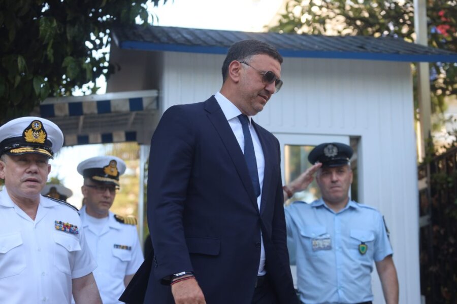 Βασίλης Κικίλιας έξωθεν
