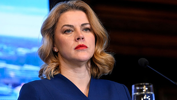 Λετονία: Παραιτήθηκε η πρωθυπουργός - Πώς τα ουκρανικά drones προκάλεσαν πολιτική κρίση