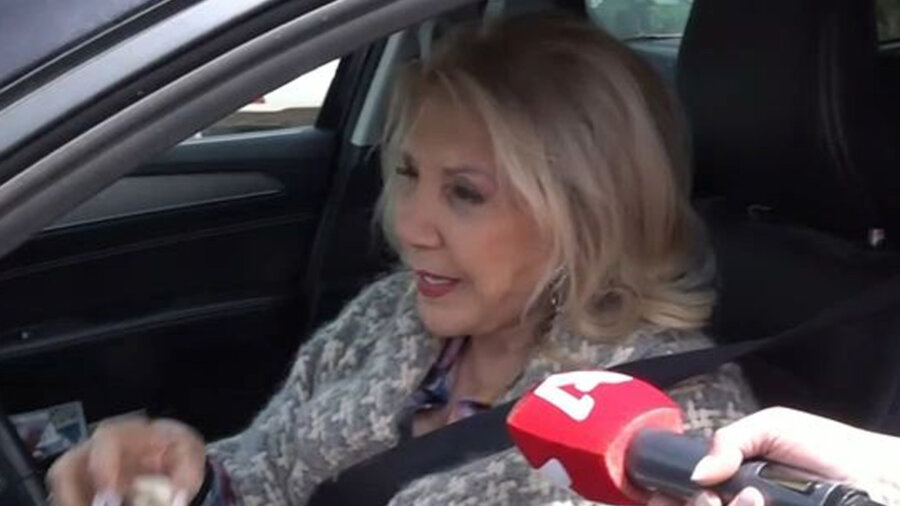 Λίτσα Πατέρα: «Έχω συγκινηθεί πολύ» – Οι ευχές στη Καινούργιου