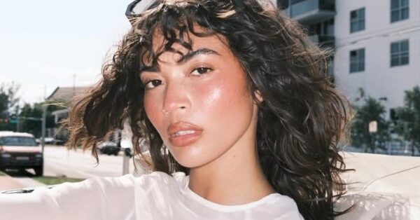 «Pilates glow Make-up»: Το beauty look που κάνει την επιδερμίδα να δείχνει ξεκούραστη και φωτεινή