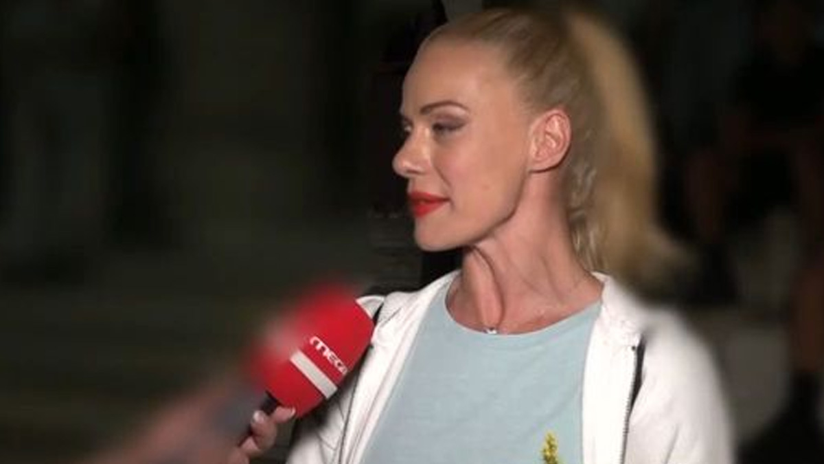 Ζέτα Μακρυπούλια: Η πρώτη εμφάνιση στην Επίδαυρο με την "Ειρήνη"
