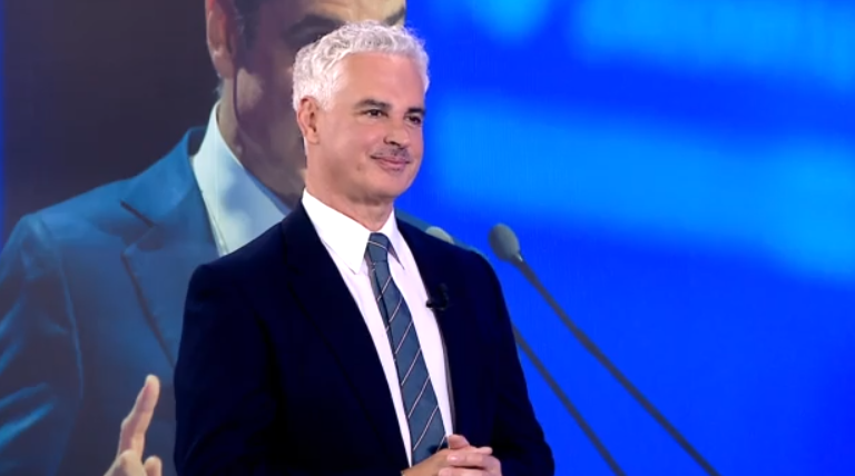 Ο Άρης Σπηλιωτόπουλος για τις «βόμβες» Δένδια στο συνέδριο της ΝΔ: «Ήταν μία υπενθύμιση ότι ο ίδιος σηκώνει τη σημαία της παράταξης»