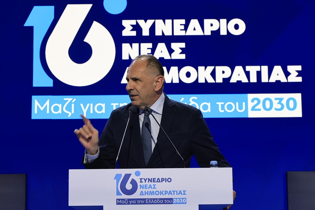 Ο Γεραπετρίτης αναφέρθηκε στα θαλάσσια περιβαλλοντικά πάρκα, επισημαίνοντας ότι ενισχύουν έμπρακτα την ελληνική κυριαρχία στα νησιά