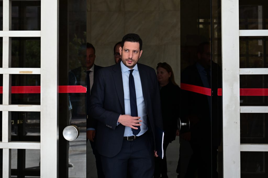 Κυρανάκης: «Έρχεται πλήρης απαγόρευση χρήσης ηλεκτρικού πατινιού στο δρόμο από ανήλικους»