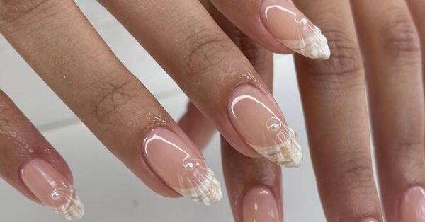 Seashell Nails: Η τάση στα νύχια που αποδεικνύει ότι το καλοκαίρι είναι επισήμως εδώ
