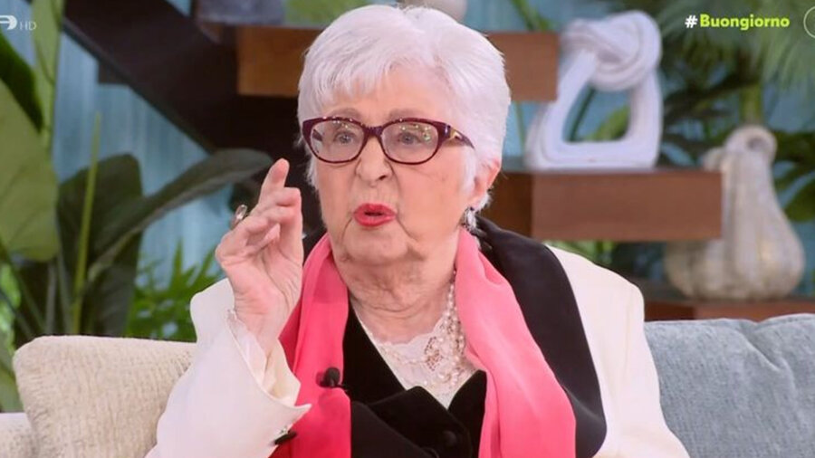 Έφη Παπαθεοδώρου: Το ατύχημα στο μάτι και η Eurovision
