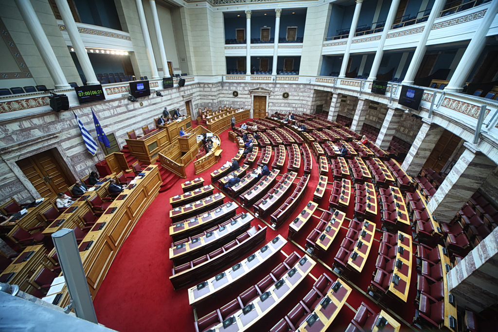 Αναζητώντας το κράτος δικαίου – Τι δείχνει η έρευνα του Metron Analysis