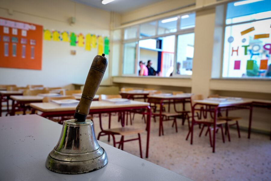 ΑΓΙΑΣΜΟΣ ΣΤΑ ΣΧΟΛΕΙΑ ΓΙΑ ΤΗΝ ΕΝΑΡΞΗ ΤΗΣ ΝΕΑΣ ΣΧΟΛΙΚΗΣ ΧΡΟΝΙΑΣ-ΣΤΙΓΜΙΟΤΥΠΑ ΑΠΟ ΤΟ 8ο ΔΗΜΟΤΙΚΟ ΝΕΑΣ ΦΙΛΛΑΔΕΛΦΙΑΣ (TATIANA ΜΠΟΛΑΡΗ / EUROKINISSI)