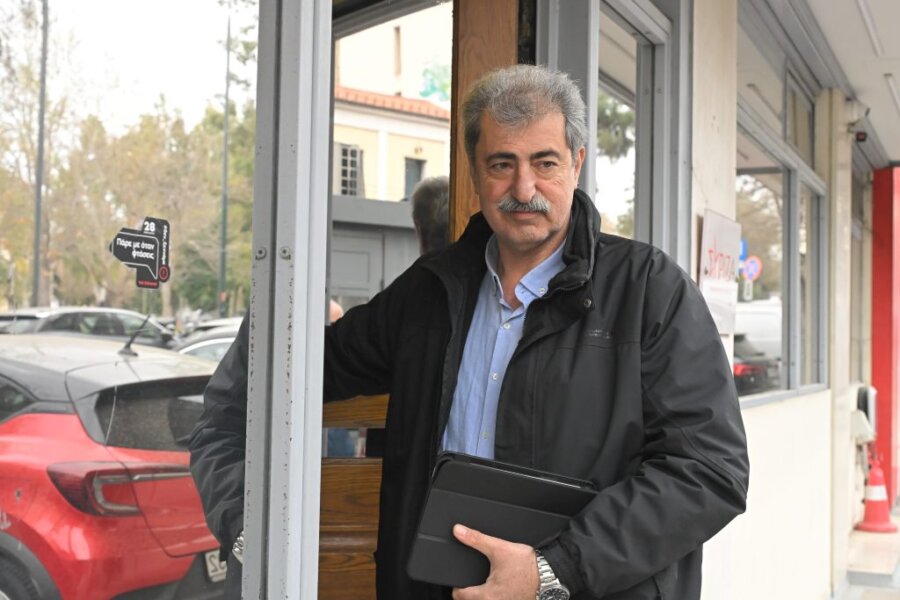 Πολάκης: Πρέπει να αλλάξει άμεσα η απόφαση περί απομάκρυνσής μου από την ΚΟ του ΣΥΡΙΖΑ