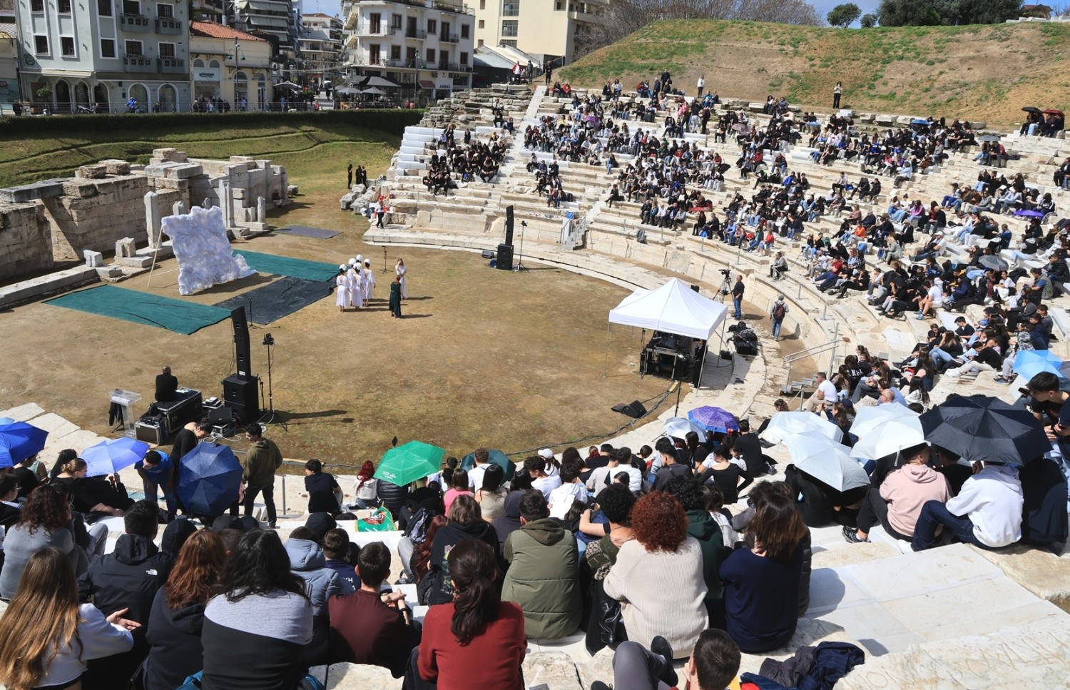 festival-arxaiou-theatrou-efivon-larisa2