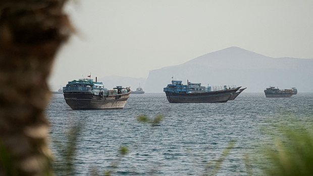 Πετρέλαιο: Οι τιμές υποχωρούν, ενώ οι αγορές ποντάρουν σε συμφωνία ΗΠΑ-Ιράν για να τερματιστεί ο πόλεμος