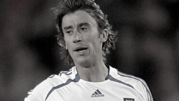 Η UEFA για τον Παρασκευά Άντζα: «Οι σκέψεις μας με την οικογένεια, τους φίλους και τους πρώην συμπαίκτες του»