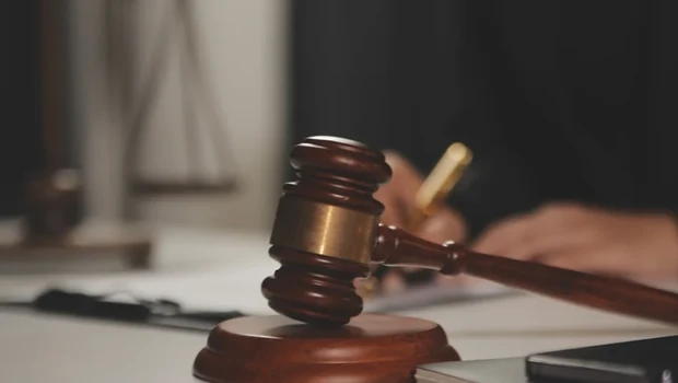Ποινή κάθειρξης 12 ετών σε 31χρονο για τον βιασμό κοπέλας το 2022 στα Φαλάσαρνα