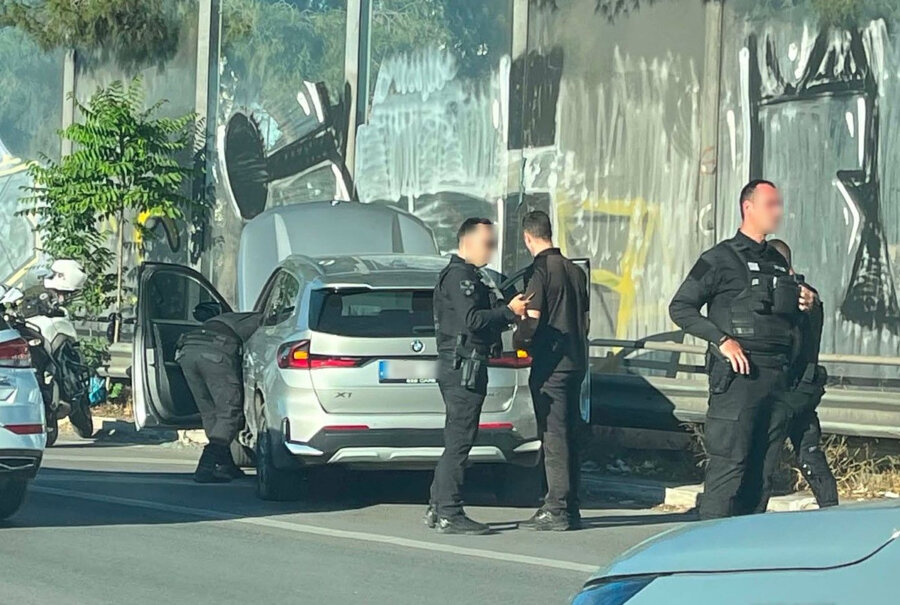 Βίντεο ντοκουμέντο με τους δράστες της ένοπλης επίθεσης σε ιδιοκτήτη καταστήματος στην Πατησίων