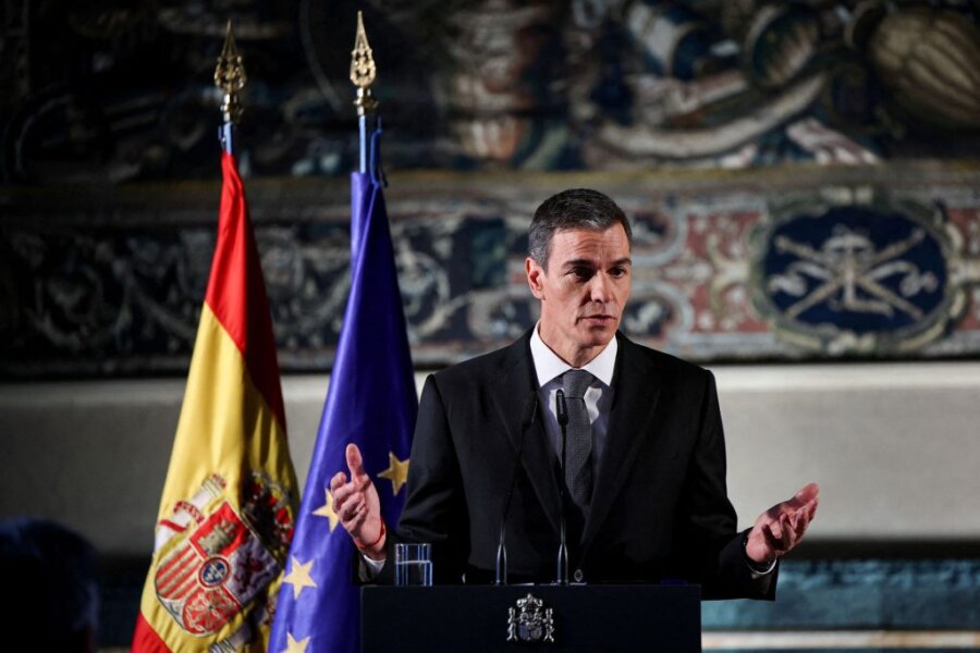 Ισπανία: Τρεις ημερομηνίες που «στριμώχνουν» τον Σάντσεθ