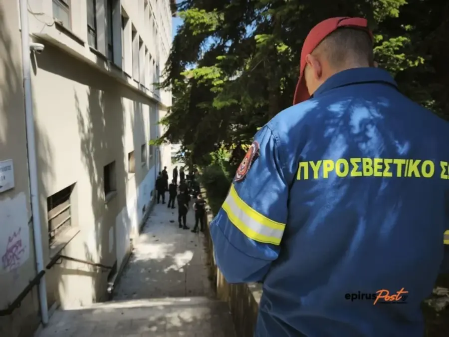 Ιωάννινα: Κρατούμενος έβαλε φωτιά στο Τμήμα Μεταγωγών στο Δικαστικό Μέγαρο - Στο νοσοκομείο 4 αστυνομικοί