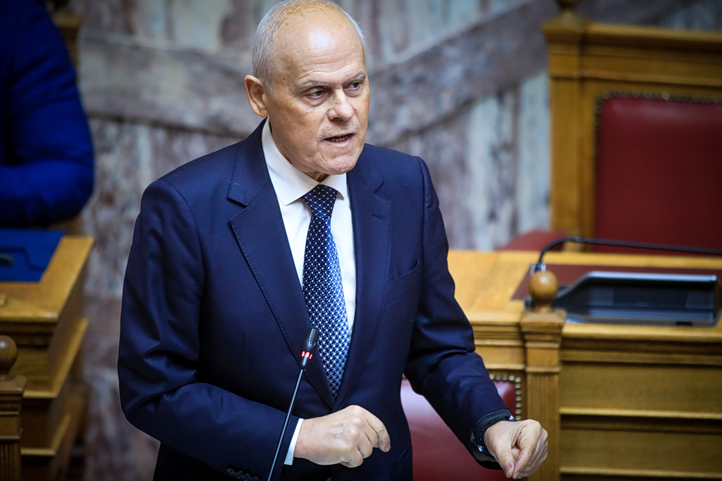 Συλλυπητήρια του Νίκου Ανδρουλάκη για τον θάνατο του Νίκου Ταγαρά