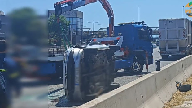 Ανατροπή αυτοκινήτου στον Κηφισό - Αυξημένη κίνηση