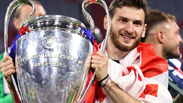 Champions League: Παίκτης της σεζόν ο Κβαρατσχέλια (pic)
