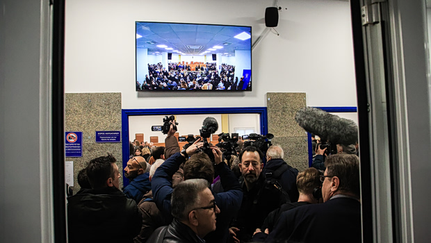 Δίκη για τα Τέμπη: Τα δύο «όχι» και το ένα «ναι» της εισαγγελέως - Συνεδριάσεις έως τα τέλη Ιουλίου 