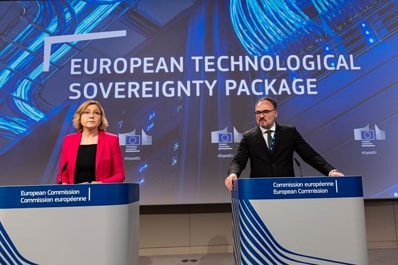 EE: Νέα πρωτοβουλία για την απεξάρτηση απο τις Big Tech - Οικονομικός Ταχυδρόμος