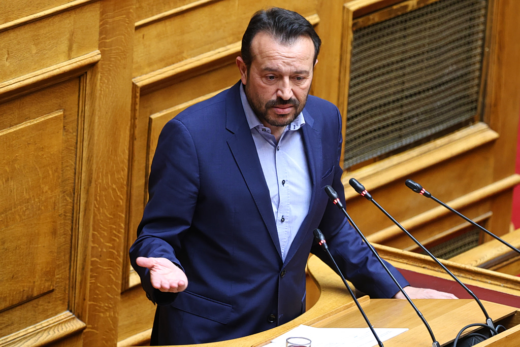Νίκος Παππάς: Αμφισβητεί τη θέση του Σωκράτη Φάμελλου στην ηγεσία του ΣΥΡΙΖΑ
