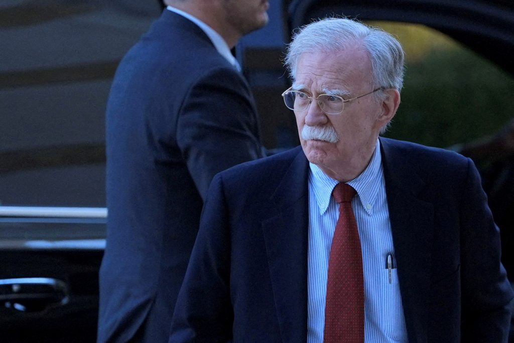 CNN: Ο Τζον Μπόλτον αναμένεται να δηλώσει ένοχος για κακό χειρισμό απόρρητων εγγράφων