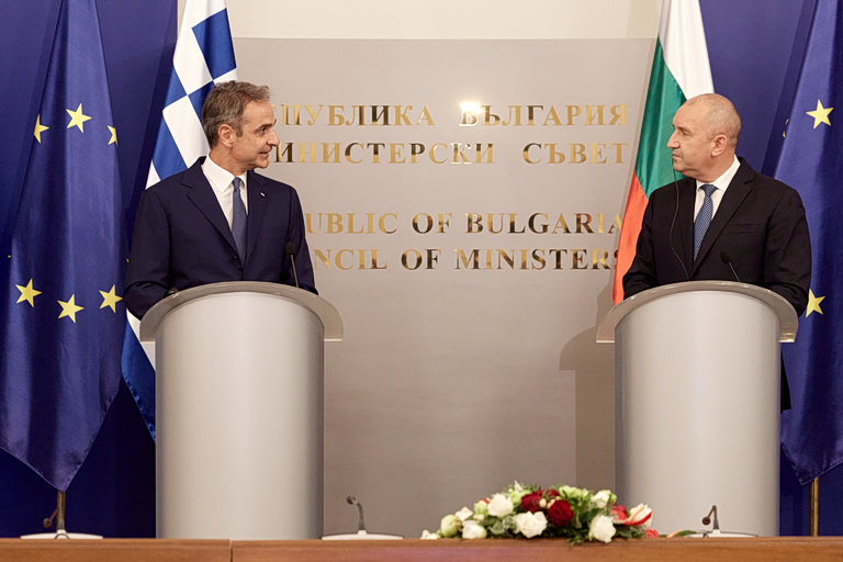 Μητσοτάκης σε Ράντεφ: Αποδίδω μεγάλη σημασία στην αμυντική συνεργασία – Τι είπε για την ενεργειακή διασύνδεση