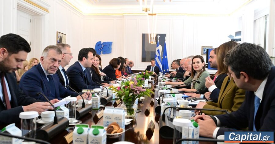 Έρχονται μικρές αλλαγές στην υπουργική ομάδα