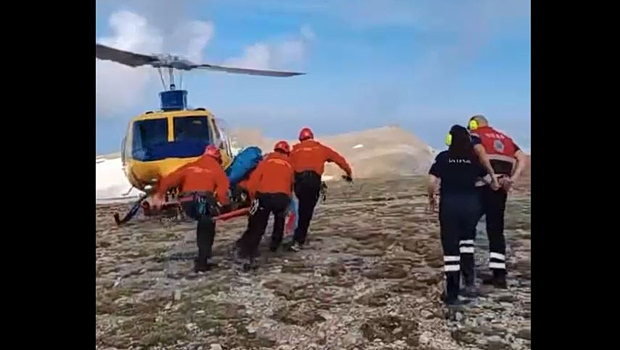 Επιχείρηση διάσωσης τραυματισμένου ορειβάτη που έπεσε στον Όλυμπο - Μεταφέρθηκε με ελικόπτερο
