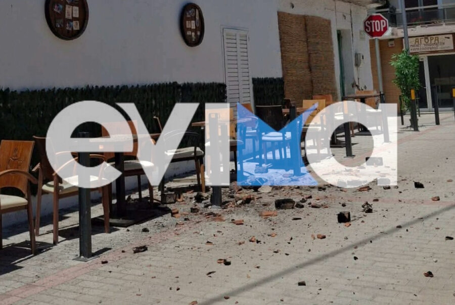 Σεισμός στην Εύβοια: Η στιγμή που «χτυπά» ο Εγκέλαδος στην Εύβοια - Βίντεο από κάμερες ασφαλείας