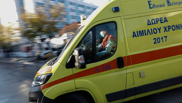 Νεκρός 56χρονος οδηγός που έχασε τον έλεγχο του οχήματος και προσέκρουσε σε στηθαίο