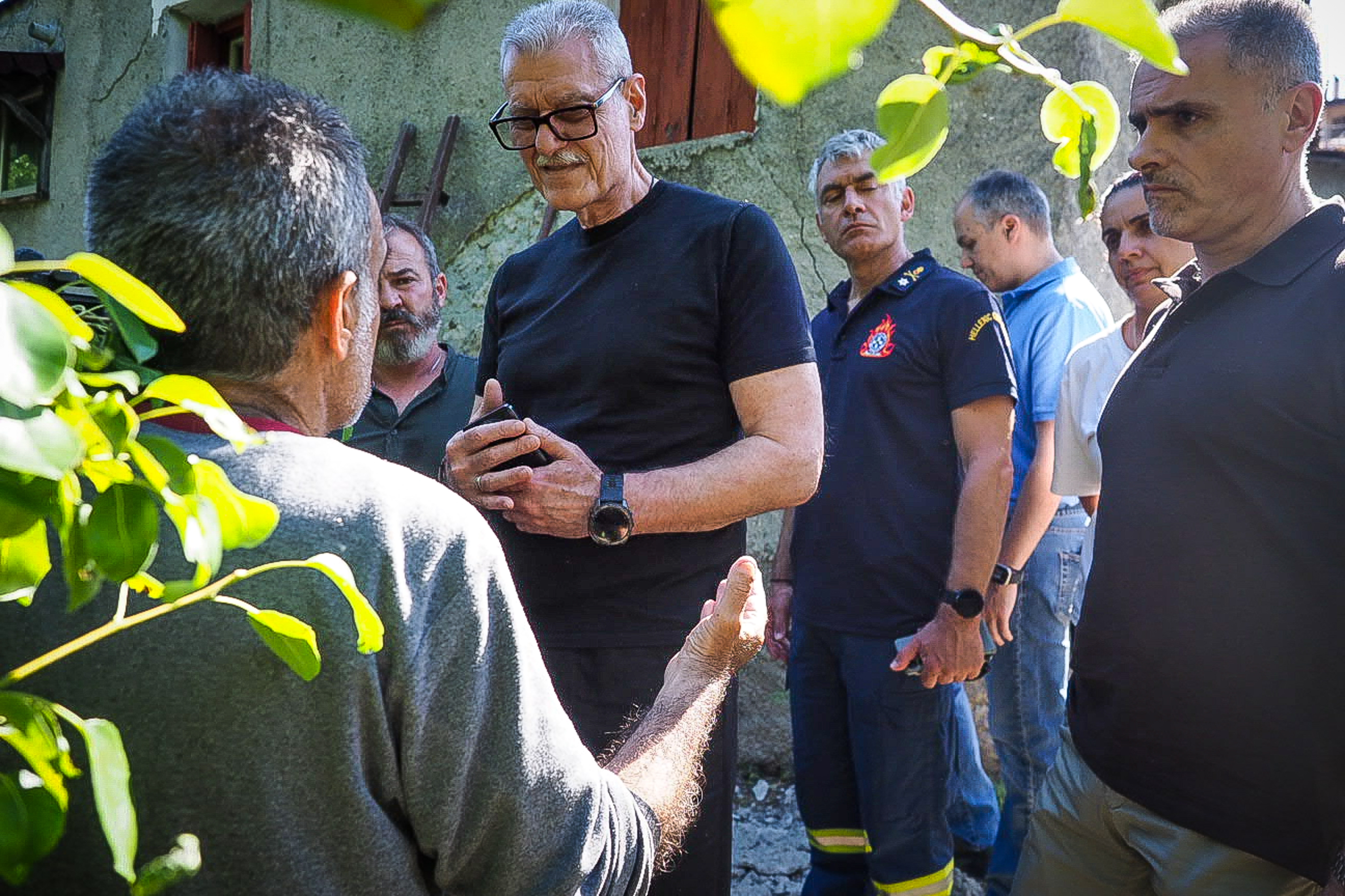 Αυτοψία Τουρνά στην Εύβοια μετά τις σεισμικές δονήσεις - «Από αύριο ξεκινούν οι έλεγχοι στις πληγείσες κατοικίες»