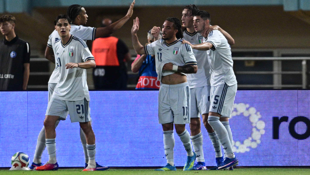 Ο Εσπόσιτο έκανε το 1-0 για την Ιταλία (vid)