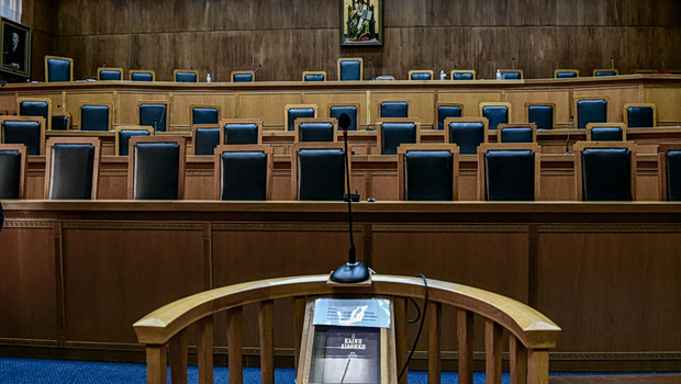 Ψηφοφορία για τη συνταγματική αναθεώρηση οργανώνει η Ένωση Δικαστών και Εισαγγελέων