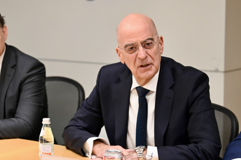 Η Τουρκία αρνείται ότι παρενοχλήθηκε το αεροσκάφους του Έλληνα υπουργού Εθνικής Άμυνας