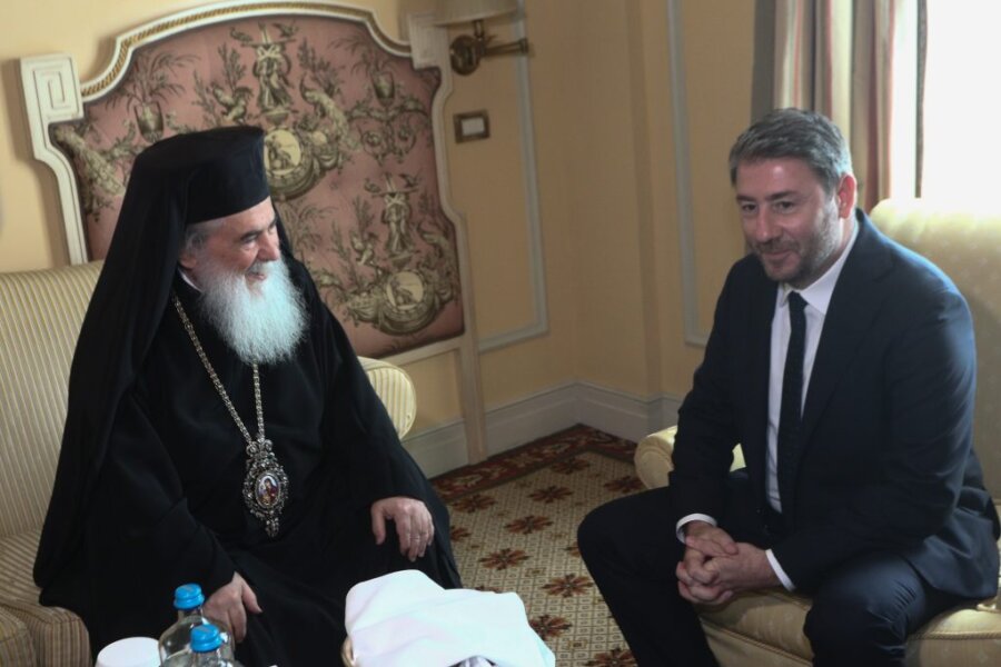 Συνάντηση Πατριάρχη Ιεροσολύμων με Ανδρουλάκη: «Είμαστε στο πλευρό σας για την προστασία των δικαιωμάτων του Πατριαρχείου»