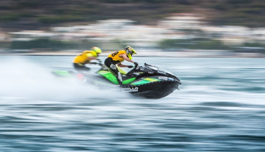 jet-ski