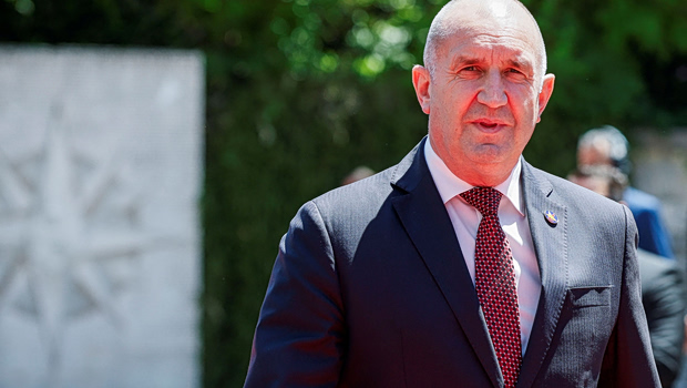 Βουλγαρία: Η νέα κυβέρνηση δεν θα παράσχει όπλα στην Ουκρανία