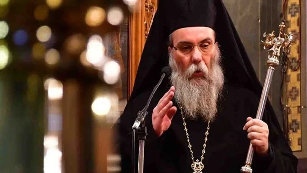 «Πλούσιοι επτώχευσαν και επείνασαν…» – Πύρινος ο Κισσάμου και Σελίνου Αμφιλόχιος για την αύξηση στους μισθούς των Μητροπολιτών