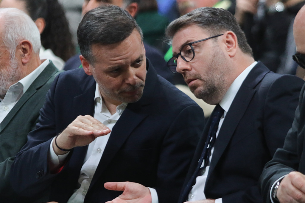 ΠΑΣΟΚ: Καμπανάκι Ανδρουλάκη προς Δούκα για την αυτόνομη πορεία – Στην Δραπετσώνα αύριο με νέους