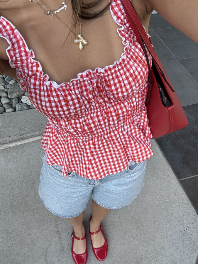 Gingham καρό: Πώς να φορέσετε την τάση του καλοκαιριού