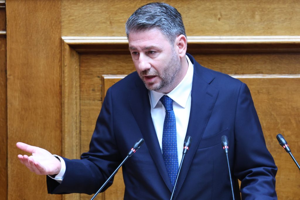 Ανδρουλάκης για Συνταγματική Αναθεώρηση: Επικοινωνιακοί τακτικισμοί της κυβέρνησης, χωρίς θεσμική προσέγγιση