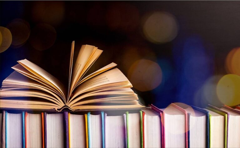 books-768x473